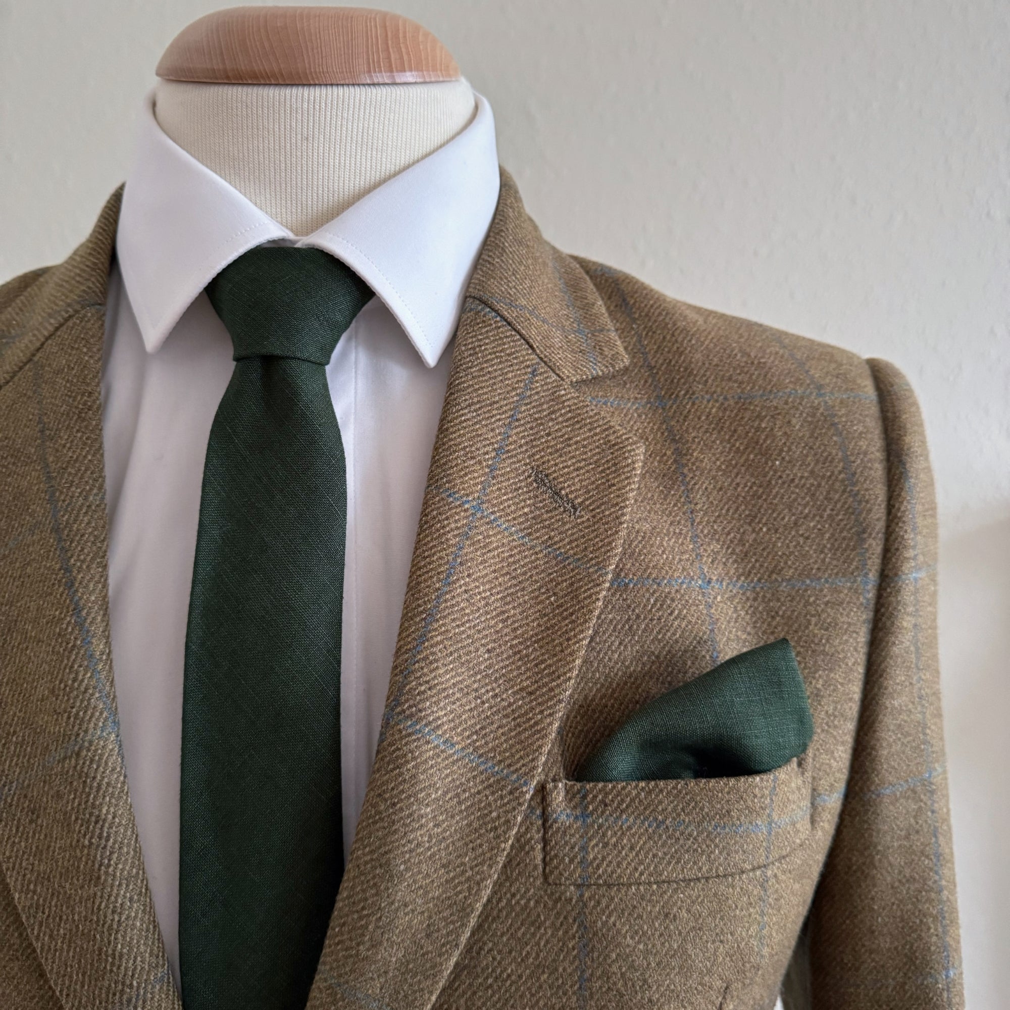 Brunswick Green Tie in Irish Linen