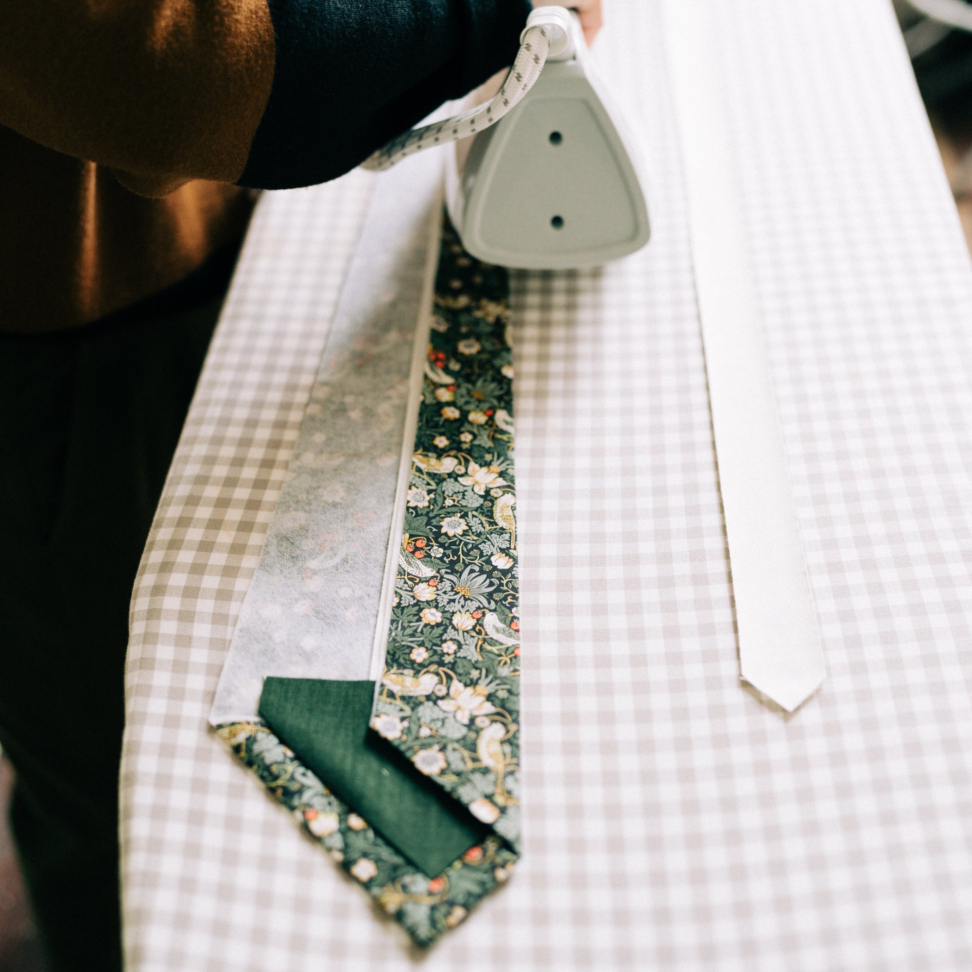 Liberty of London Tie in Dark Green Bird Motif